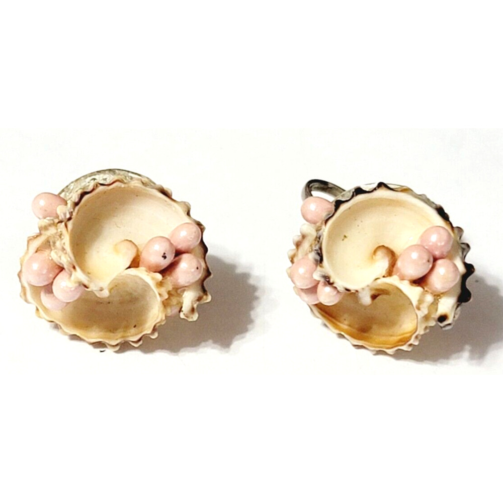 Vintage Shell Earrings, Pink Beads, Screw Backs Mid-century Jewelry sb-50‎